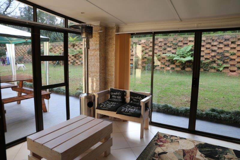 To Let 4 Bedroom Property for Rent in Kloof KwaZulu-Natal