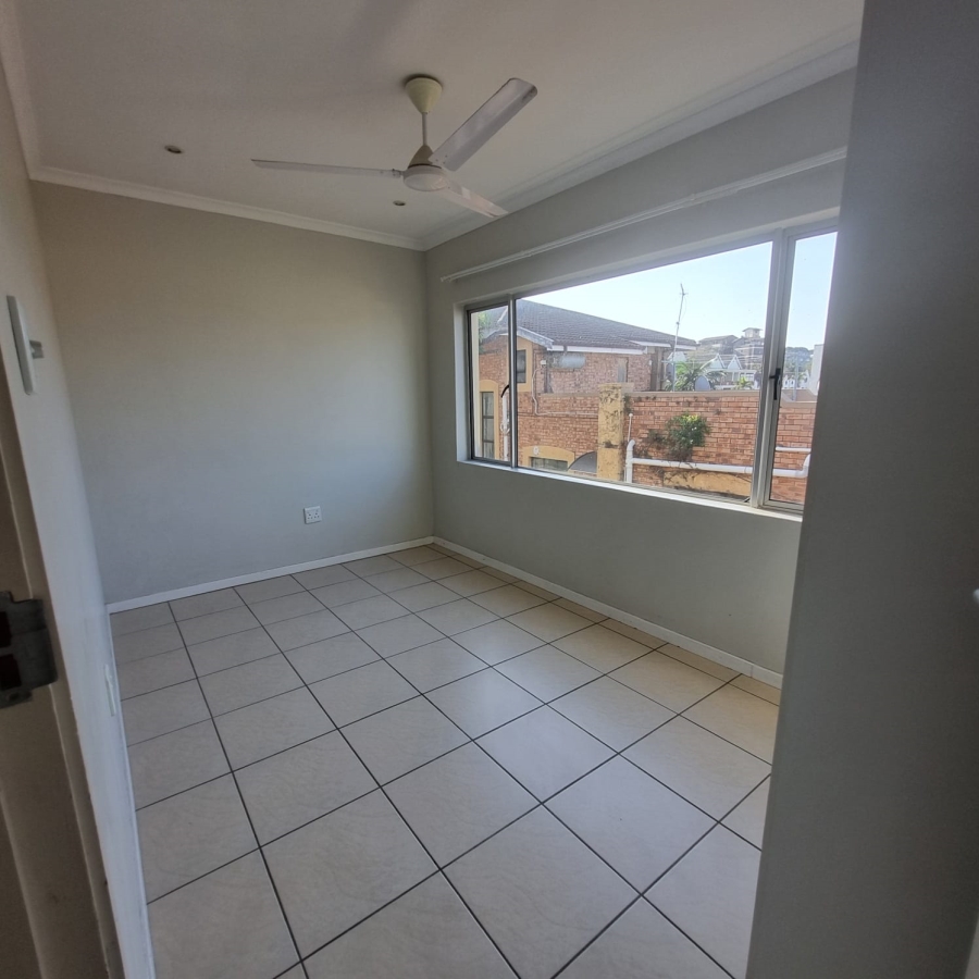To Let 2 Bedroom Property for Rent in Essenwood KwaZulu-Natal
