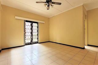 2 Bedroom Property for Sale in St Michaels On Sea KwaZulu-Natal