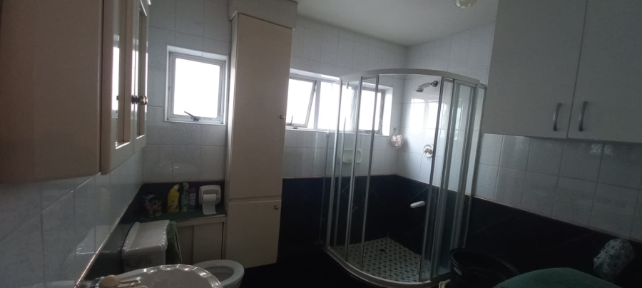 2 Bedroom Property for Sale in South Beach KwaZulu-Natal