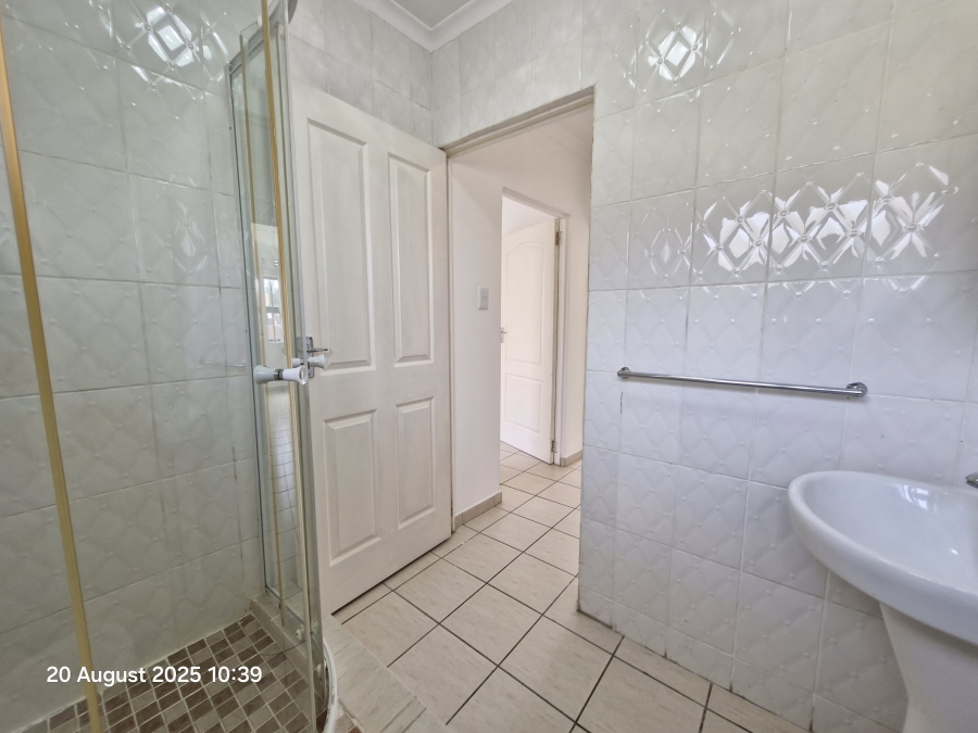 To Let 2 Bedroom Property for Rent in Mount Vernon KwaZulu-Natal