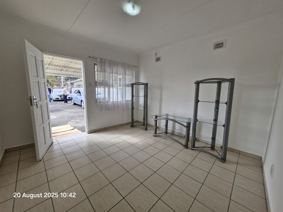 To Let 2 Bedroom Property for Rent in Mount Vernon KwaZulu-Natal