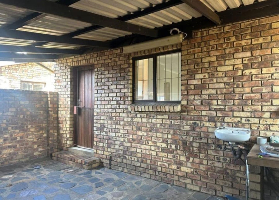 To Let 2 Bedroom Property for Rent in Birdswood KwaZulu-Natal