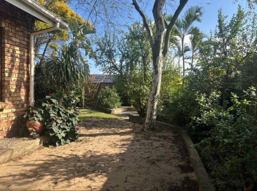To Let 2 Bedroom Property for Rent in Birdswood KwaZulu-Natal