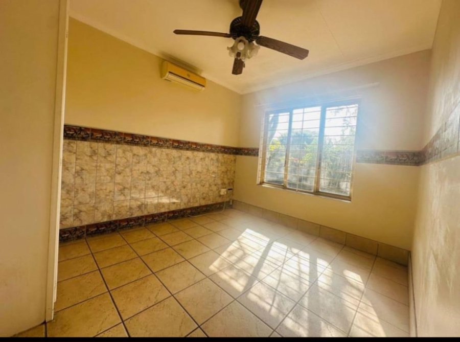 To Let 2 Bedroom Property for Rent in Birdswood KwaZulu-Natal