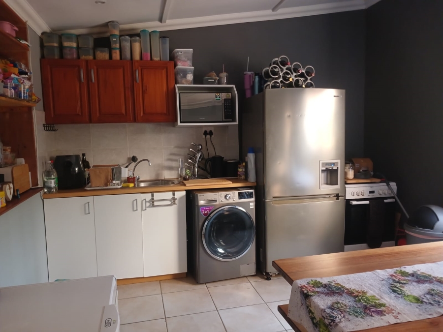 To Let 2 Bedroom Property for Rent in Gillitts KwaZulu-Natal