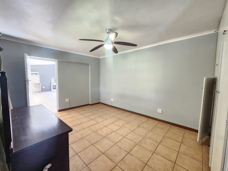 To Let 2 Bedroom Property for Rent in Gillitts KwaZulu-Natal