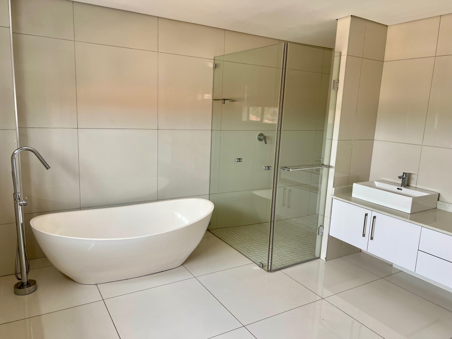 4 Bedroom Property for Sale in Izinga KwaZulu-Natal