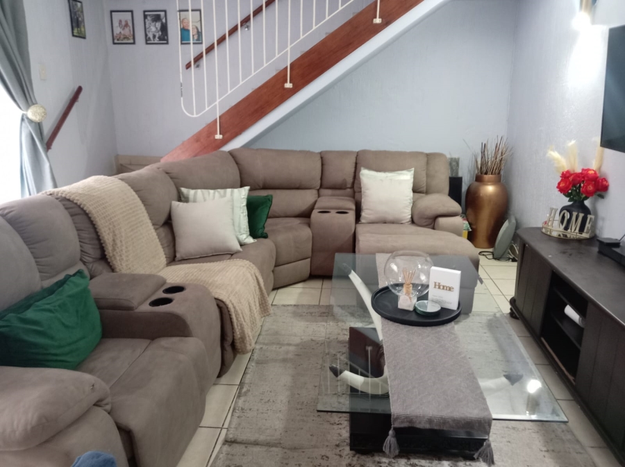 3 Bedroom Property for Sale in Amanzimtoti KwaZulu-Natal