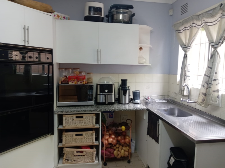 3 Bedroom Property for Sale in Amanzimtoti KwaZulu-Natal