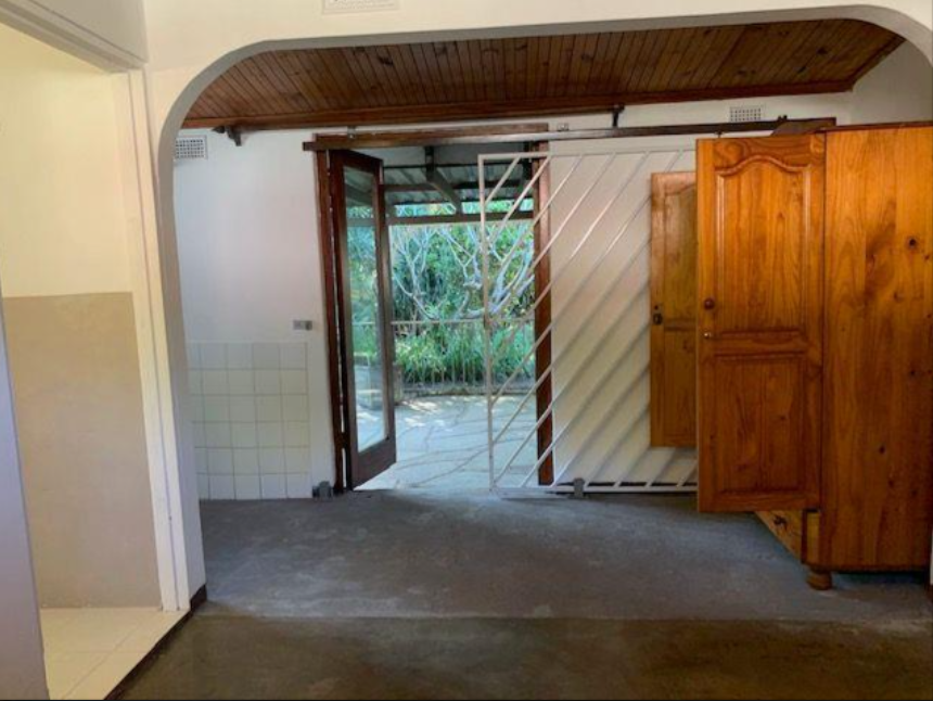To Let 1 Bedroom Property for Rent in Manors KwaZulu-Natal