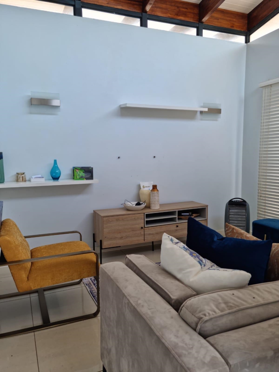 To Let 2 Bedroom Property for Rent in Salt Rock KwaZulu-Natal