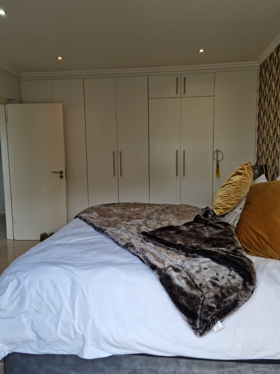 To Let 2 Bedroom Property for Rent in Salt Rock KwaZulu-Natal