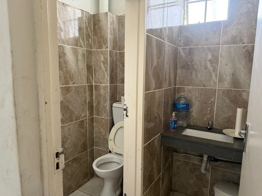 To Let commercial Property for Rent in Durban North KwaZulu-Natal