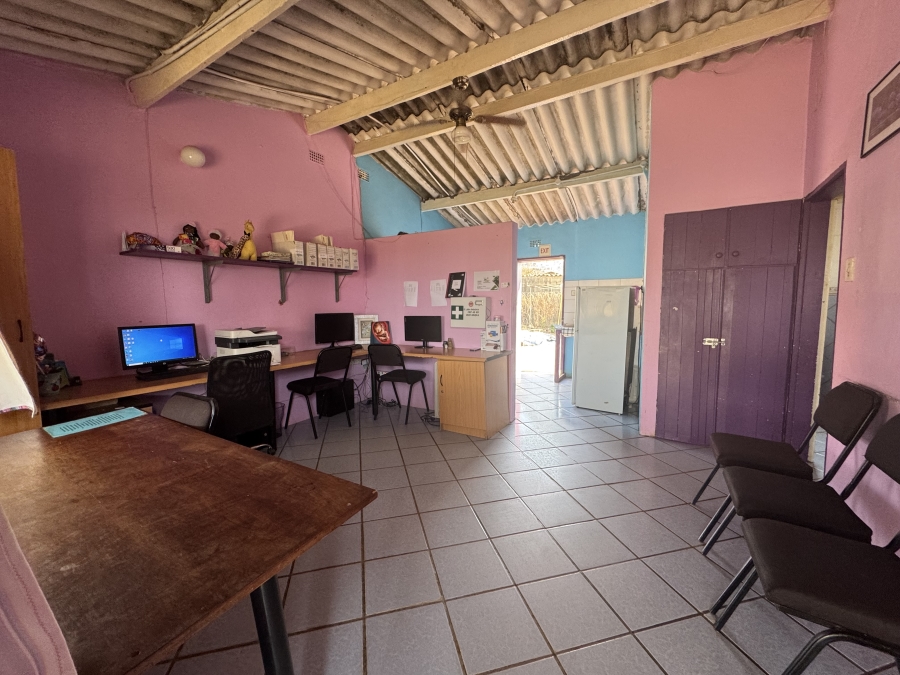 2 Bedroom Property for Sale in Mpophomeni KwaZulu-Natal