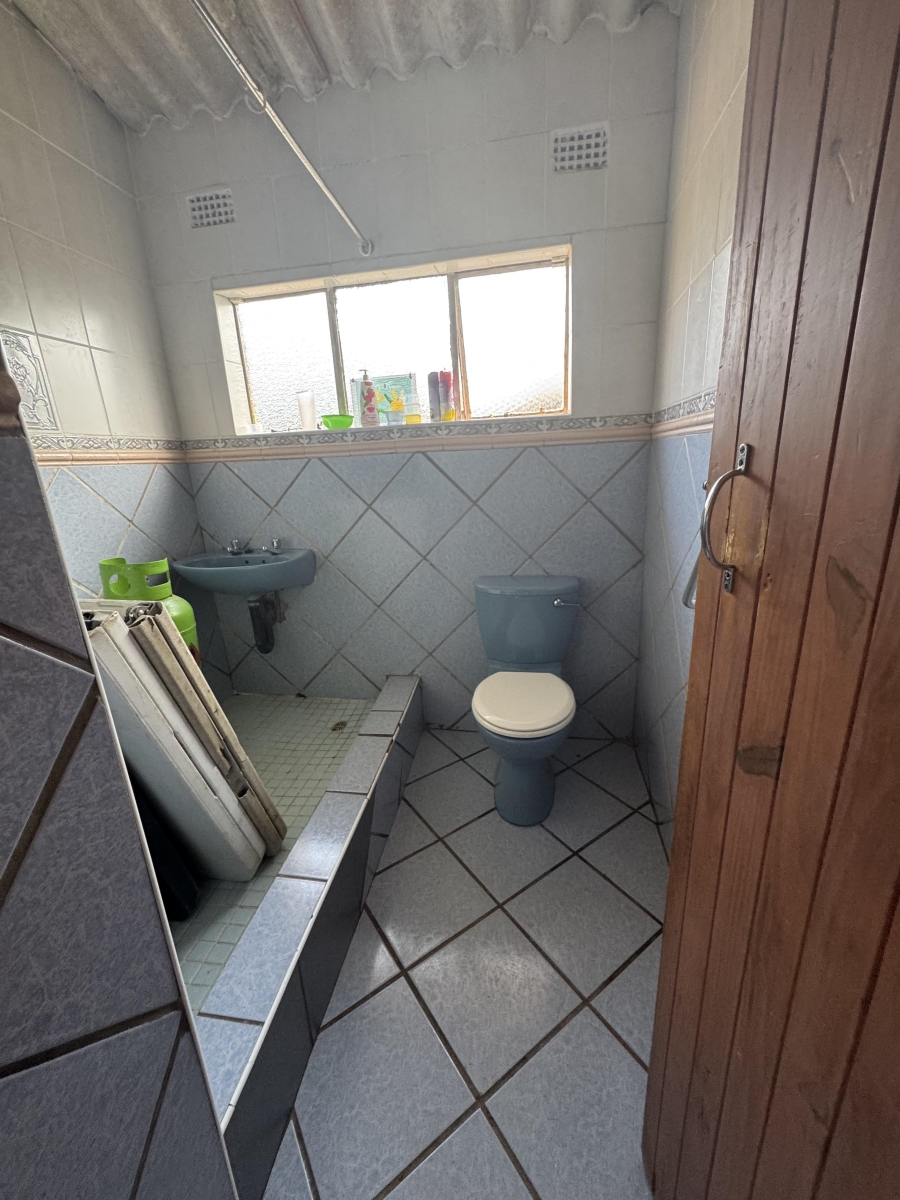 2 Bedroom Property for Sale in Mpophomeni KwaZulu-Natal