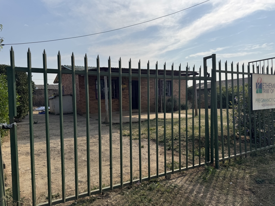 2 Bedroom Property for Sale in Mpophomeni KwaZulu-Natal
