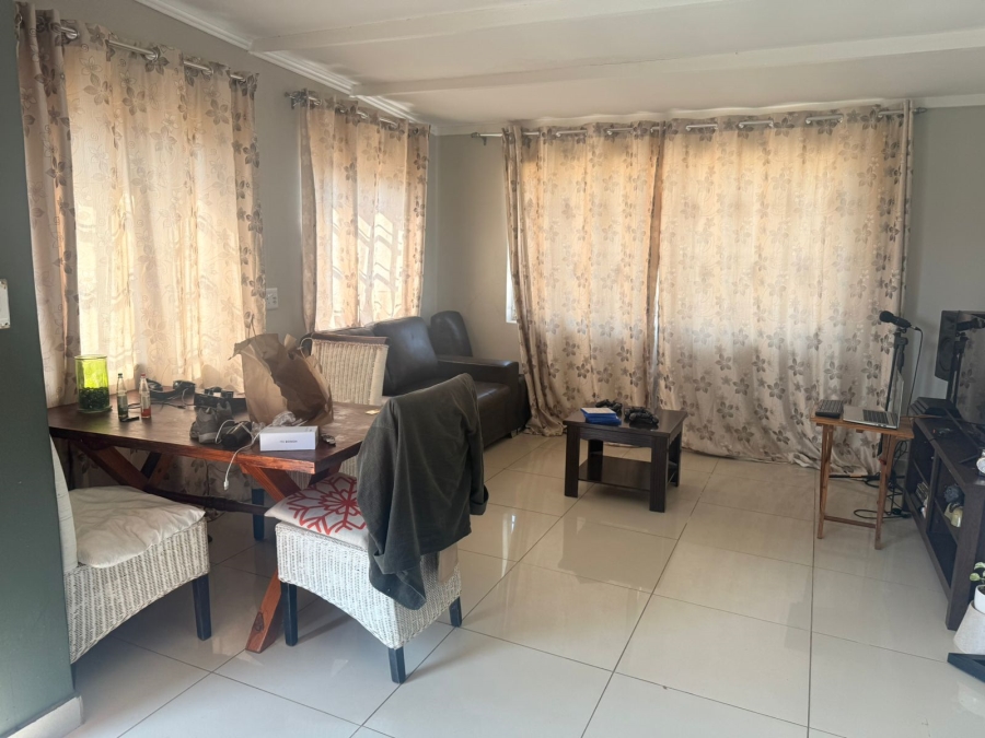 To Let 2 Bedroom Property for Rent in Napierville KwaZulu-Natal