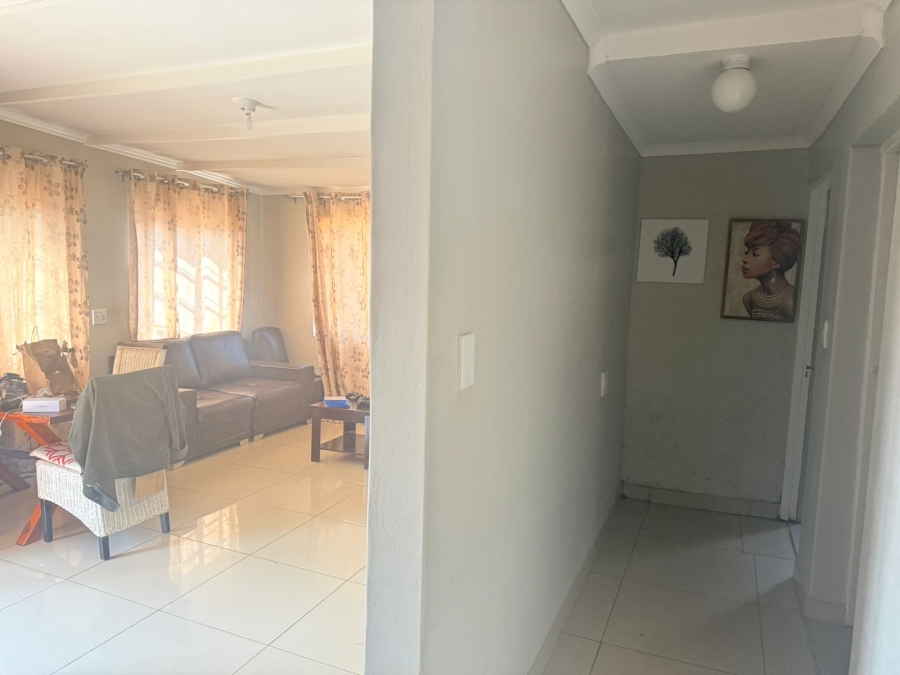 To Let 2 Bedroom Property for Rent in Napierville KwaZulu-Natal