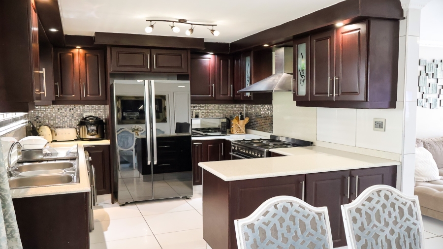 3 Bedroom Property for Sale in Lincoln Meade KwaZulu-Natal