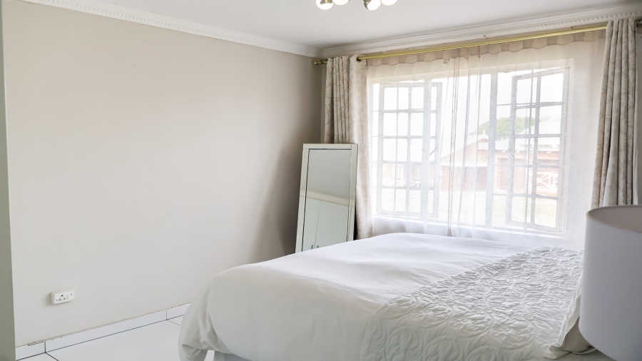 3 Bedroom Property for Sale in Lincoln Meade KwaZulu-Natal