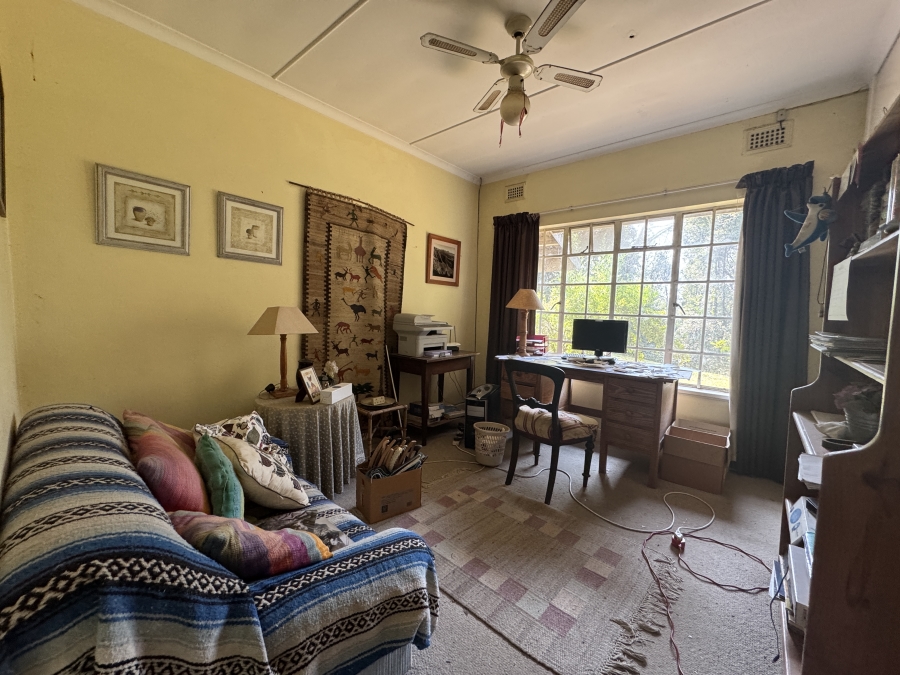 6 Bedroom Property for Sale in Kloof KwaZulu-Natal