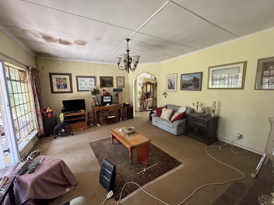 6 Bedroom Property for Sale in Kloof KwaZulu-Natal