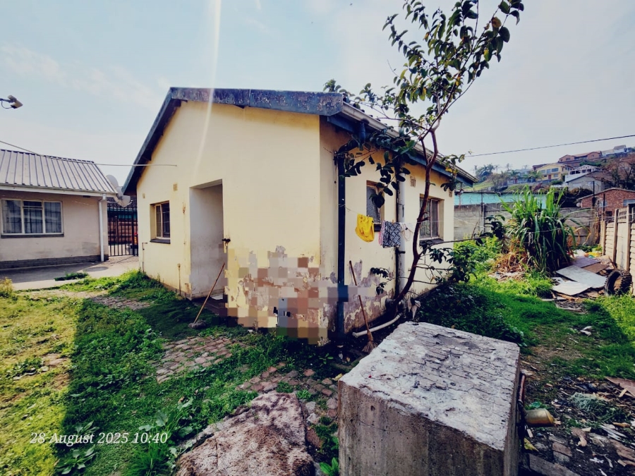 6 Bedroom Property for Sale in Raisethorpe KwaZulu-Natal