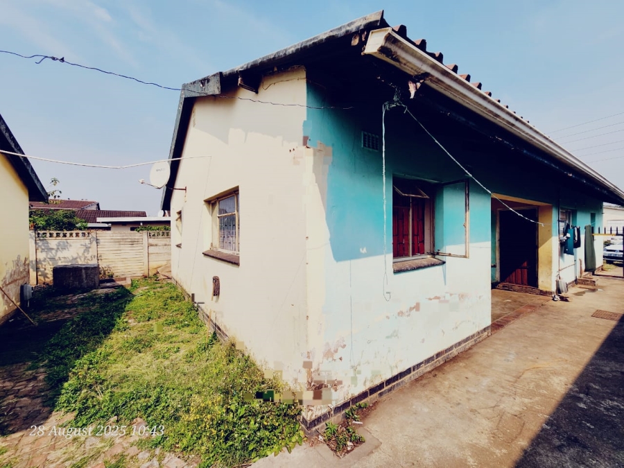 6 Bedroom Property for Sale in Raisethorpe KwaZulu-Natal
