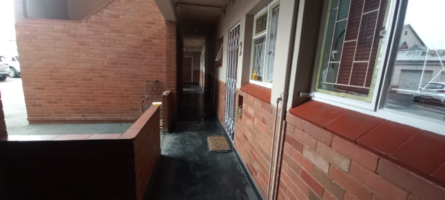 2 Bedroom Property for Sale in Essenwood KwaZulu-Natal