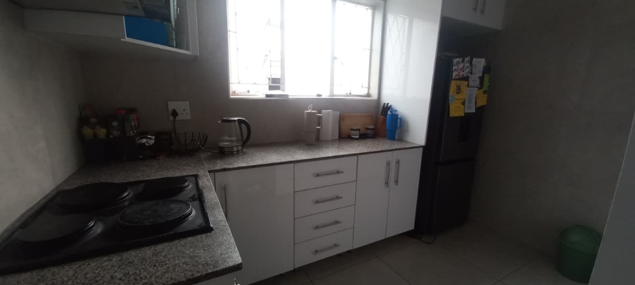 2 Bedroom Property for Sale in Essenwood KwaZulu-Natal