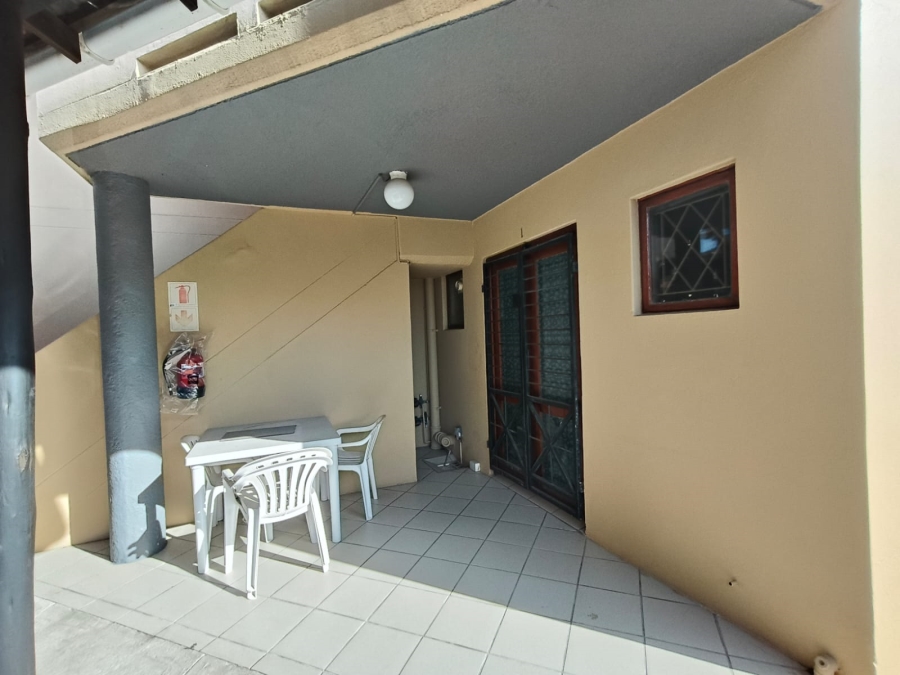 To Let 1 Bedroom Property for Rent in Uvongo Beach KwaZulu-Natal
