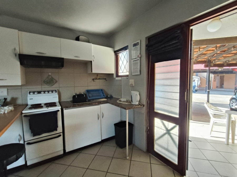 To Let 1 Bedroom Property for Rent in Uvongo Beach KwaZulu-Natal