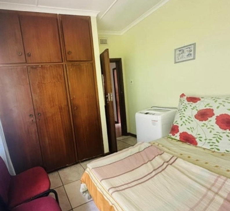 4 Bedroom Property for Sale in Amanzimtoti KwaZulu-Natal