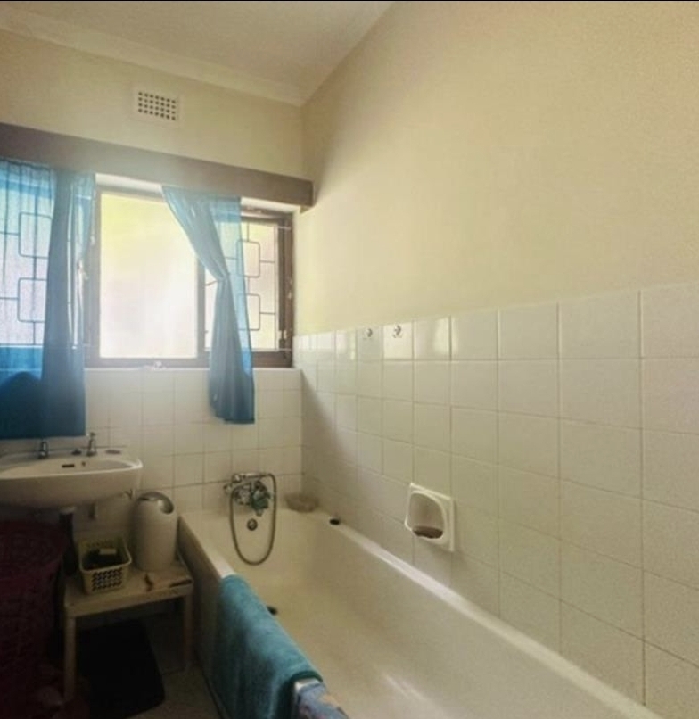 4 Bedroom Property for Sale in Amanzimtoti KwaZulu-Natal