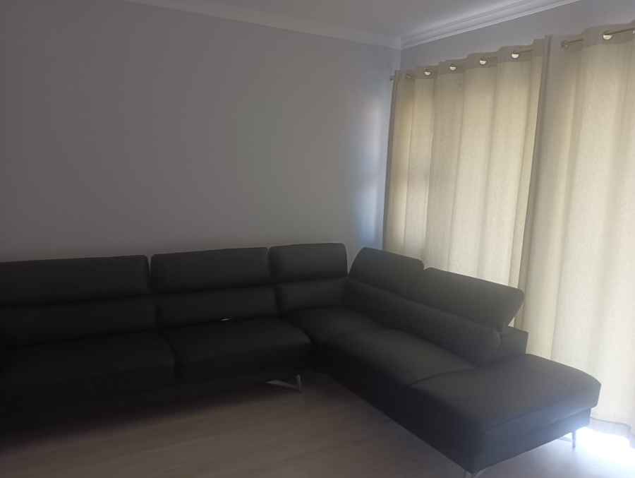 To Let 2 Bedroom Property for Rent in Hayfields KwaZulu-Natal