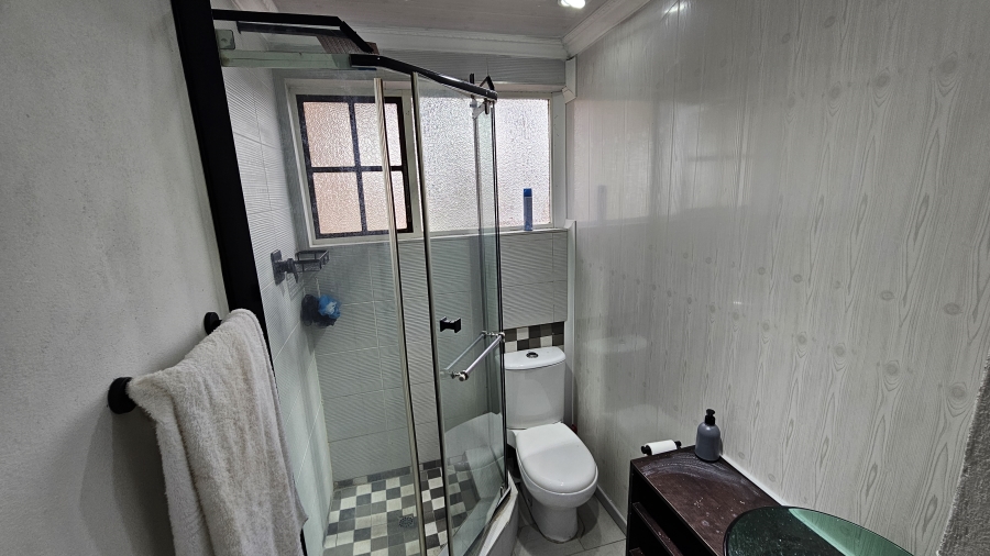 2 Bedroom Property for Sale in Margate Beach KwaZulu-Natal