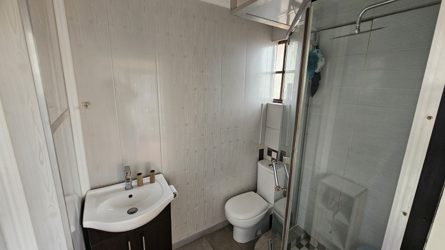 2 Bedroom Property for Sale in Margate Beach KwaZulu-Natal