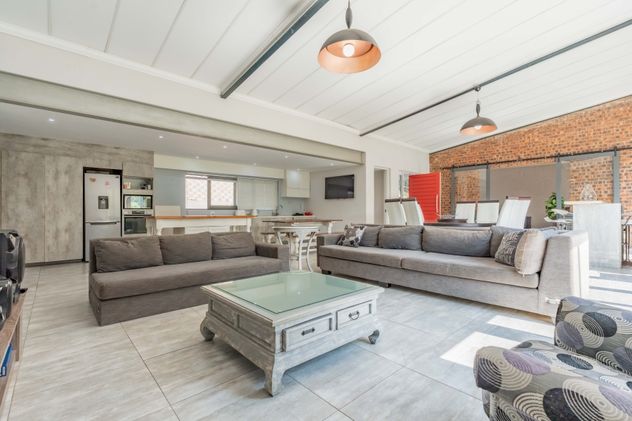 4 Bedroom Property for Sale in Cowies Hill KwaZulu-Natal