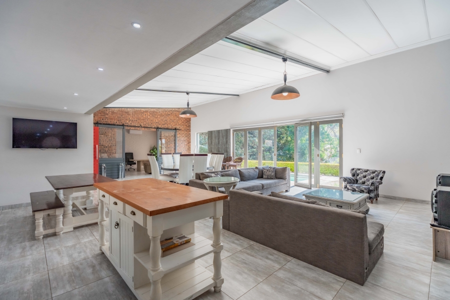 4 Bedroom Property for Sale in Cowies Hill KwaZulu-Natal