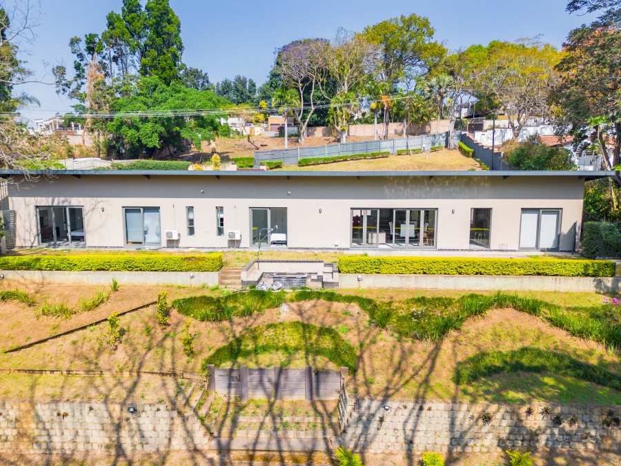 4 Bedroom Property for Sale in Cowies Hill KwaZulu-Natal