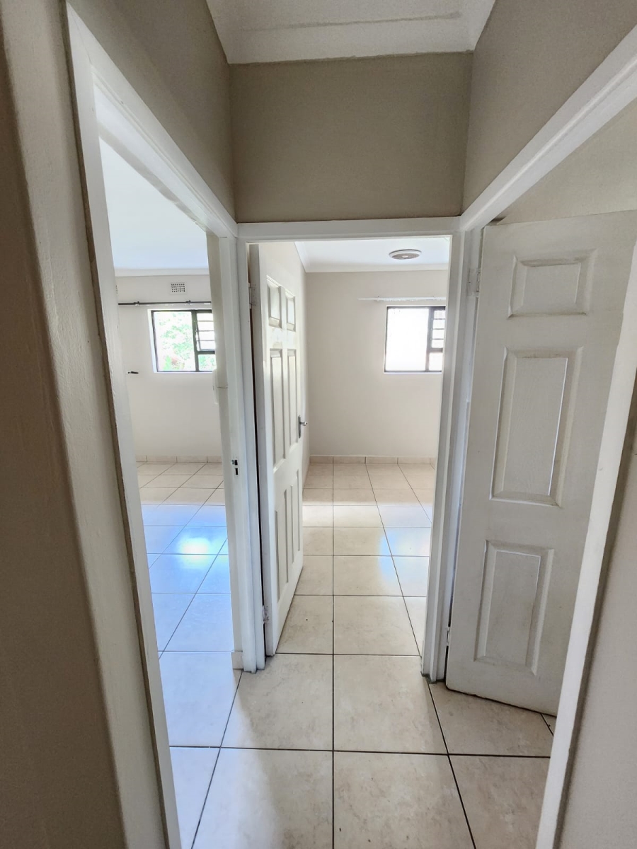 To Let 2 Bedroom Property for Rent in Waterfall KwaZulu-Natal