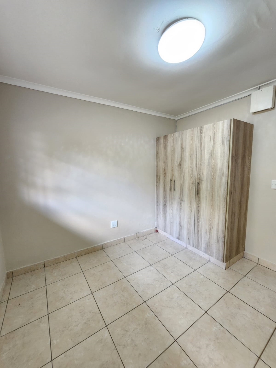 To Let 2 Bedroom Property for Rent in Waterfall KwaZulu-Natal