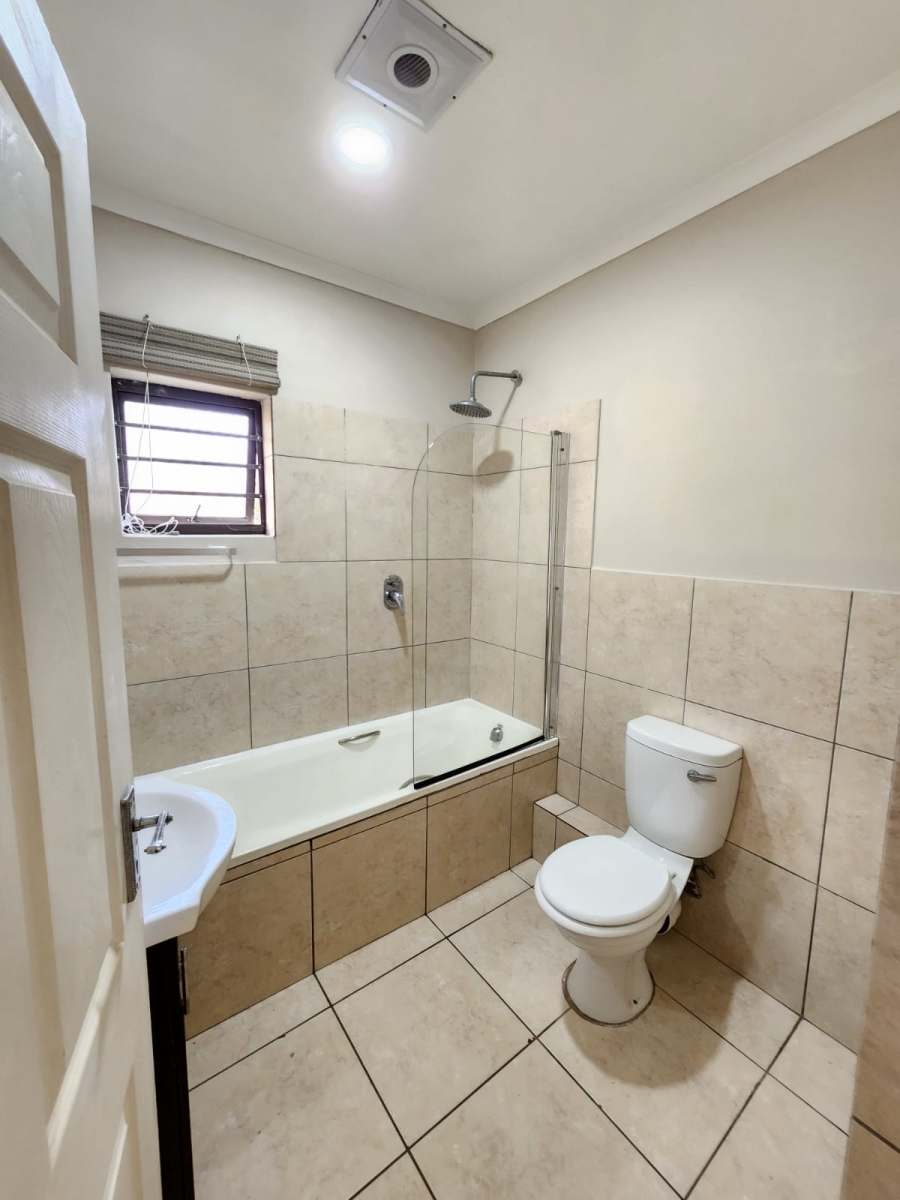 To Let 2 Bedroom Property for Rent in Waterfall KwaZulu-Natal