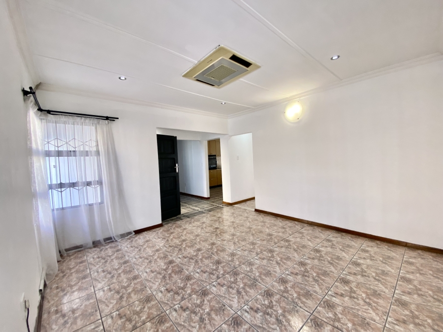 7 Bedroom Property for Sale in Mountain Rise KwaZulu-Natal