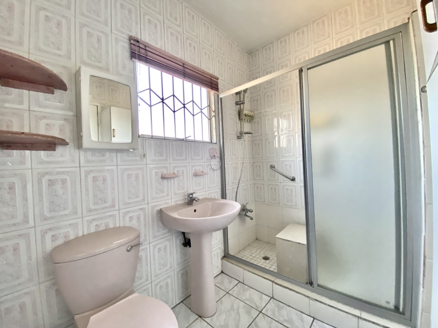 7 Bedroom Property for Sale in Mountain Rise KwaZulu-Natal