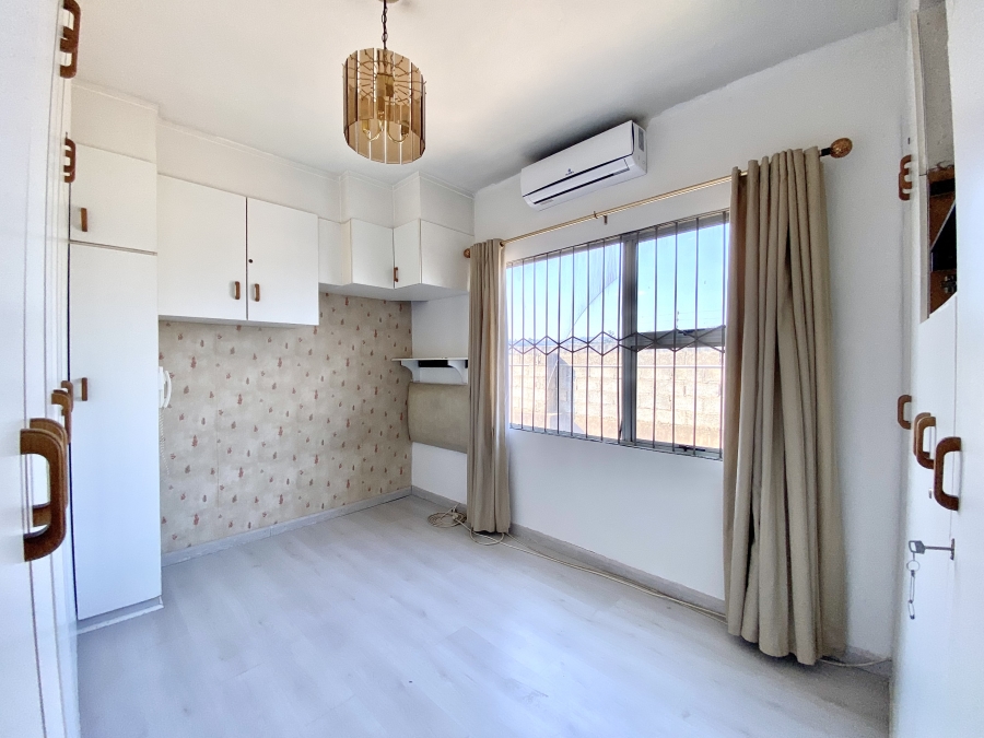7 Bedroom Property for Sale in Mountain Rise KwaZulu-Natal