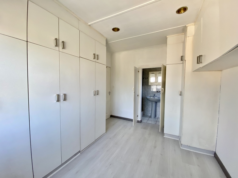 7 Bedroom Property for Sale in Mountain Rise KwaZulu-Natal
