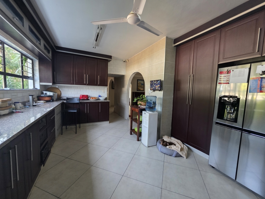 6 Bedroom Property for Sale in Meer En See KwaZulu-Natal