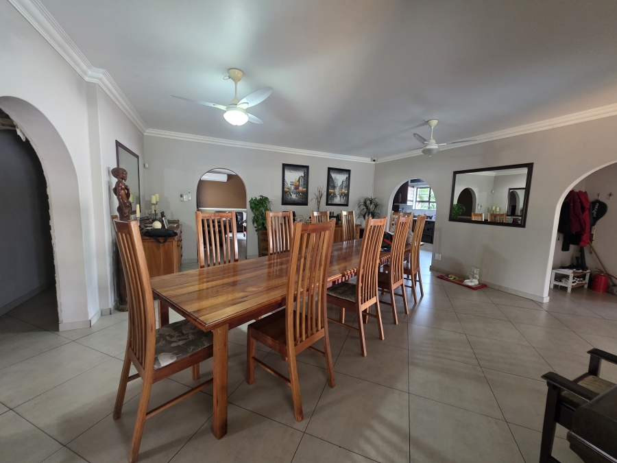 6 Bedroom Property for Sale in Meer En See KwaZulu-Natal